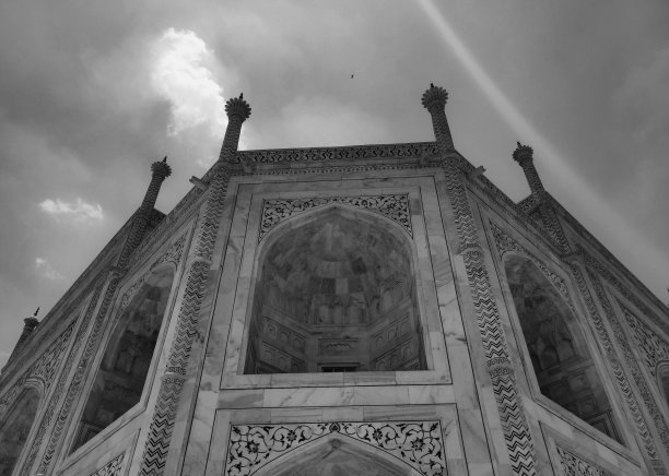 建筑的完美对称图片下载