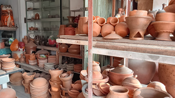 仿古泥陶工匠图片下载