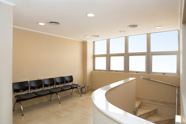 现代医学诊所候诊室图片下载
