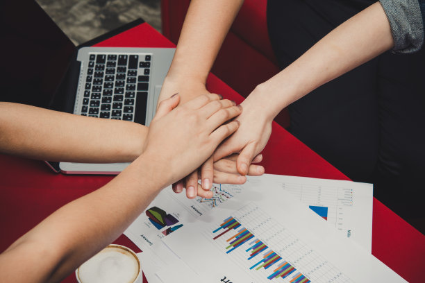 团队合作、携手合作的理念图片下载