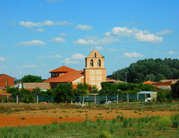 奥丹萨斯山谷教堂图片下载