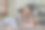 在漫长的一天工作后，亚洲女商人坐在办公室里感到疲惫、压力或筋疲力尽。图片下载