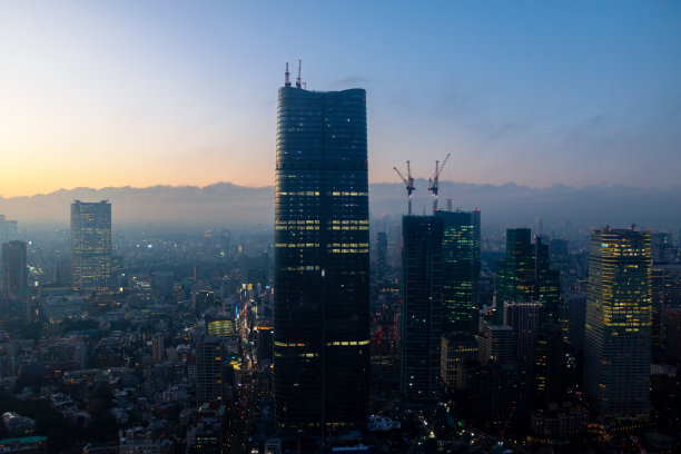 将于2023年底完工的东京首座超高层摩天大楼“麻布台山”图片下载