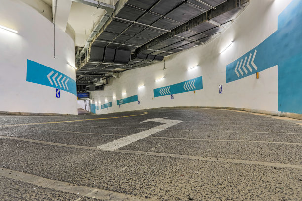 地下车库入口图片下载