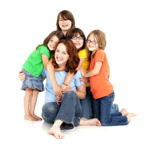 白色背景上的幸福家庭图片下载