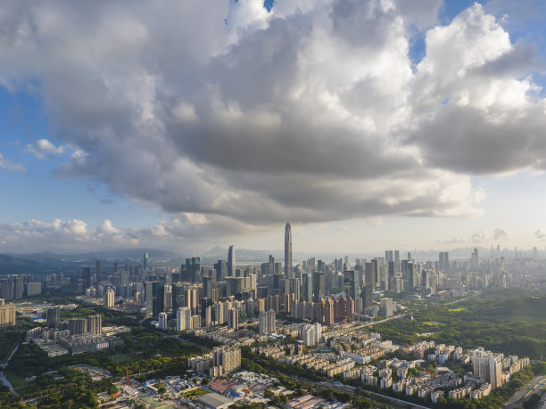 中国深圳CBD白天的天际线鸟瞰图图片下载