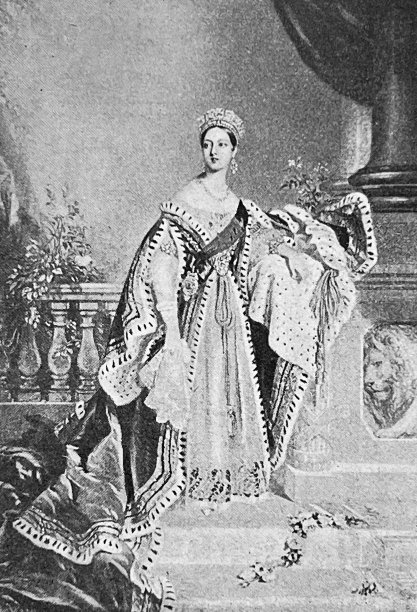 维多利亚女王身着加冕服图片下载