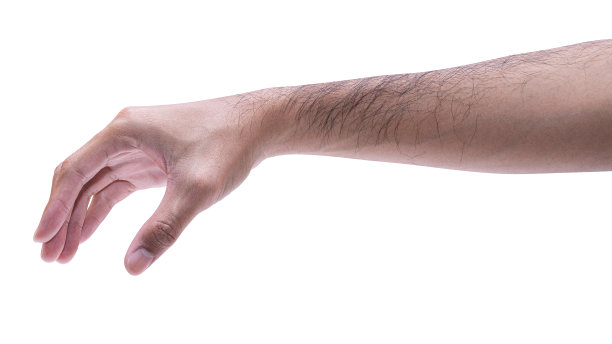 孤立的男性手拿着一个瓶子或罐子之类的东西。图片下载