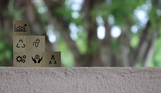 减少二氧化碳排放概念。清洁友好的环境，不排放二氧化碳。放大镜玻璃内的二氧化碳减排图标，用于碳信用，以限制气候变化导致的全球变暖图片下载