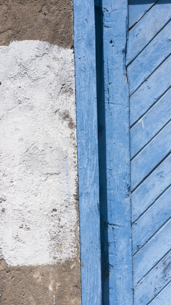 蓝色木门上的白色污渍图片下载