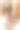 黑发乌克兰女艺术家和插图绘画，使用电子平板电脑和触控笔，通过使用触摸屏图片下载