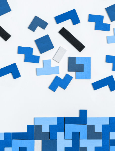 木制游戏。战略，目标实现，重要的缺失元素寻找概念。图片下载