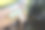 学生坐在桌子上，在家里用笔记本电脑和智能手机做作业的特写照片。图片下载