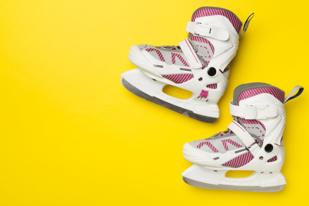 冰鞋彩色背景，俯视图图片下载
