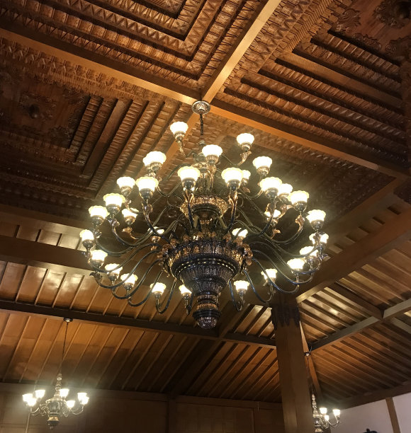 豪华的传统爪哇灯图片下载