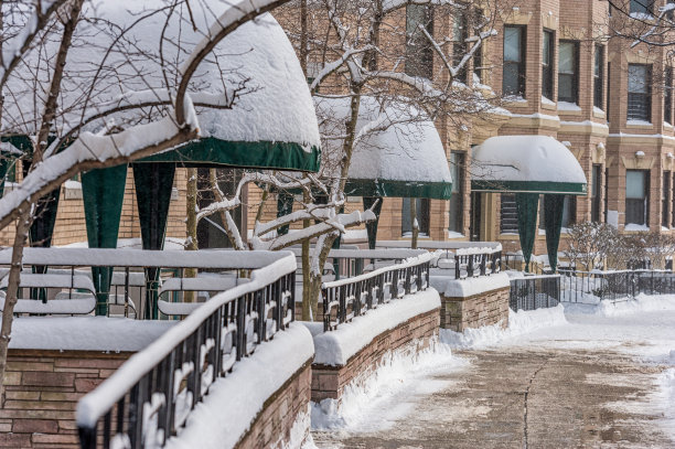 波士顿市景。下雪的冬天。麻萨诸塞州,美国图片下载