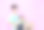 亚洲男婴听婴儿在肚子里怀孕的母亲孤立的粉红色背景。怀孕与新生活理念图片下载