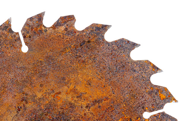 部分生锈的旧圆锯片图片下载