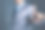 商人用手指着正在进行中的创业公司，并在目标上画出增长潜力的图表。业务增长、进步或成功。图片下载