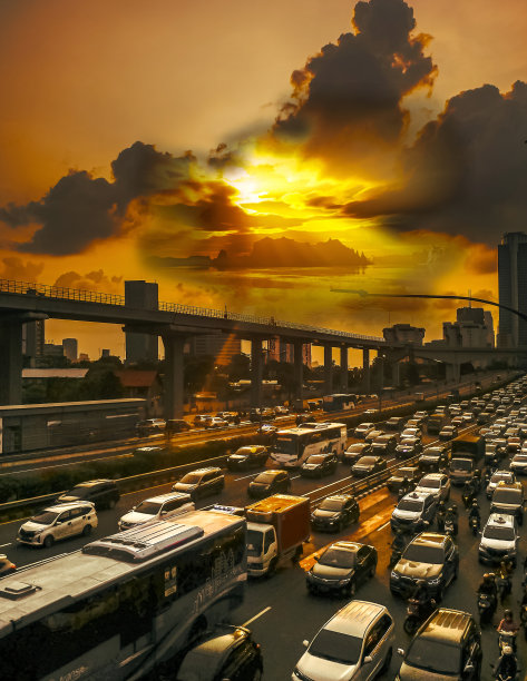 雅加达城市街道上的日落图片下载