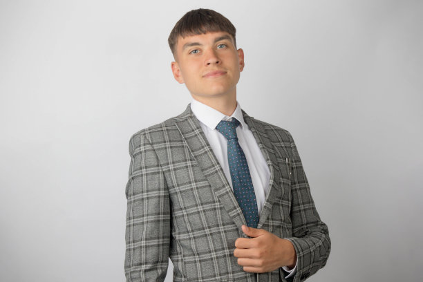 西装革履图片下载