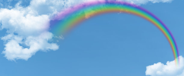 白云蓝天和彩虹背景与复制空间图片下载