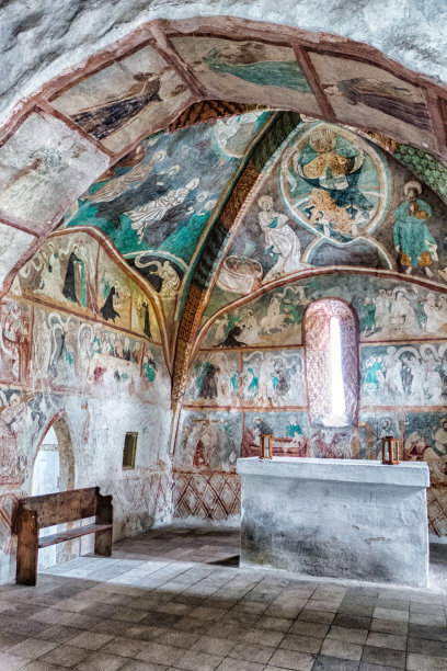 斯洛伐克Ludrova所有圣徒哥特式教堂的中世纪壁画图片下载