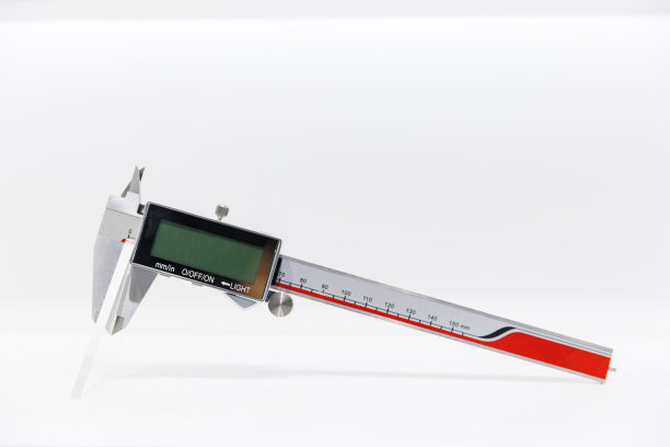 电子游标卡尺在白色背景图片下载