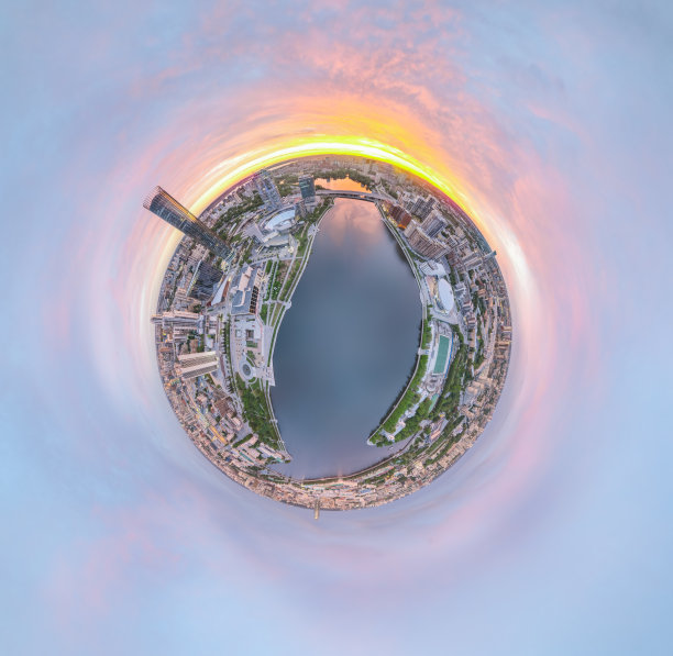 叶卡捷琳堡市，地区政府和议会大楼，戏剧剧院，伊赛特塔，叶利钦中心，鸟瞰图。小行星球模式图片下载