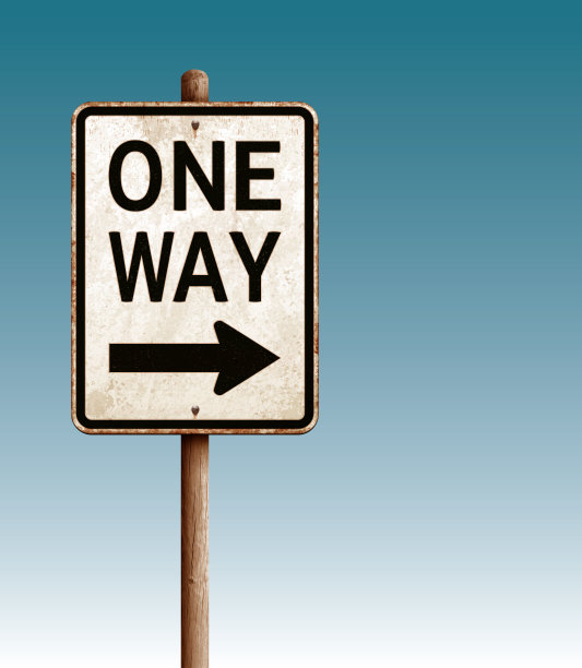 垃圾摇滚单向路标矢量插图和蓝天图片下载