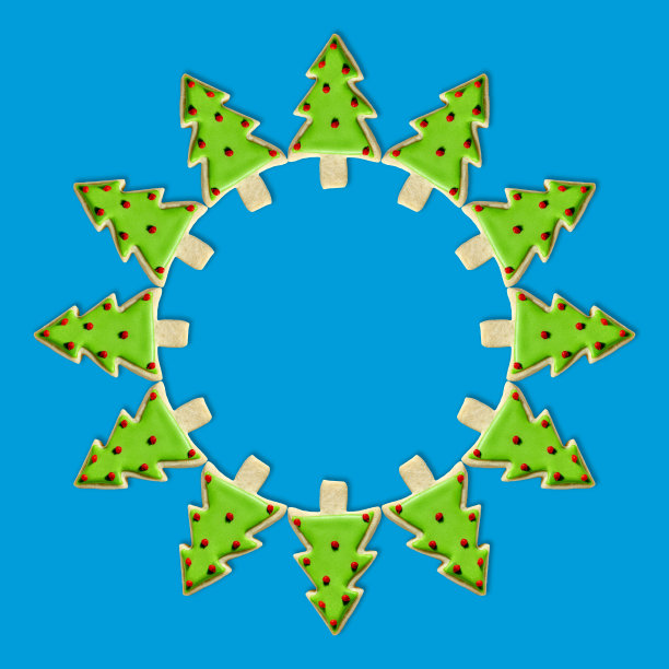 圣诞树:用圣诞装饰饼干制作的圣诞花环图片下载