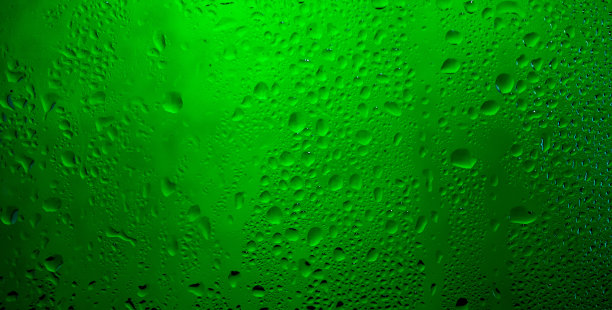 绿色背景或雨滴背景。图片下载
