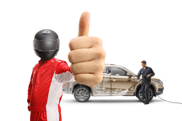 赛车手对着洗车店竖起大拇指图片下载