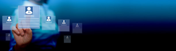 人力资源管理理念。员工必须完成在线调查表格。在剪贴板上标记了清单。图片下载