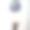 一个陌生的年轻女人，穿着牛仔衬衫，拿着一个空白帆布环保手提袋图片下载