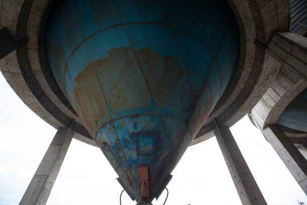 工业厂房用水泥生产机械设备图片下载