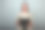 一个微笑的印度女孩手里拿着平板手机图片下载
