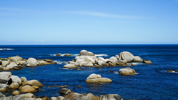 南非度假克利夫顿海滩附近的开普敦南大西洋边旅游度假胜地图片下载