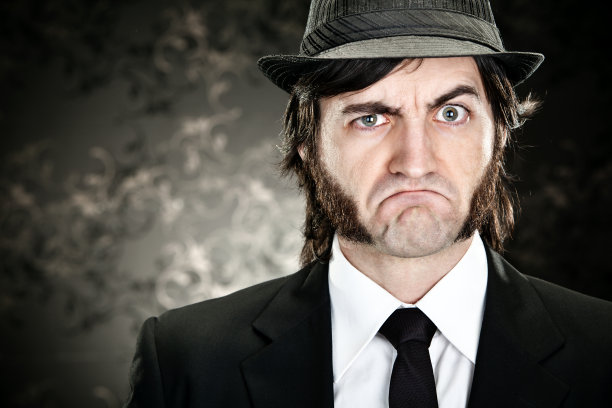 优雅愤怒的男人画像图片下载