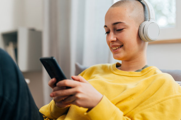 宿舍里的女学生图片下载