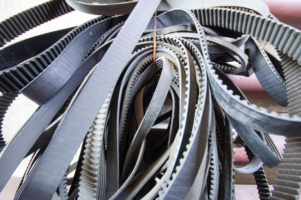 一大堆用过的正时皮带，以防链条断裂图片下载