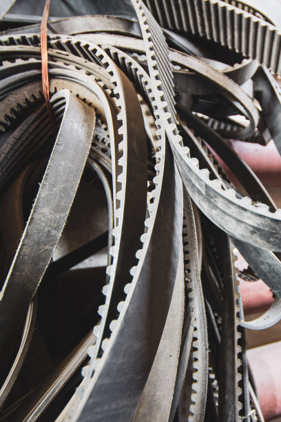 一大堆用过的正时皮带，以防链条断裂图片下载