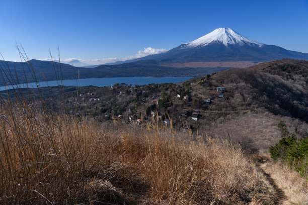 初冬的富士山图片下载