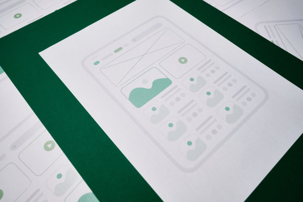 UX网站设计线框图。草图，原型，框架，布局未来设计项目。UI/UX -用户界面，用户体验设计师。网页设计工作室的创意概念。网站开发图片下载