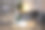 客厅桌子上的芦苇扩散器，一杯茶或咖啡和书籍图片下载