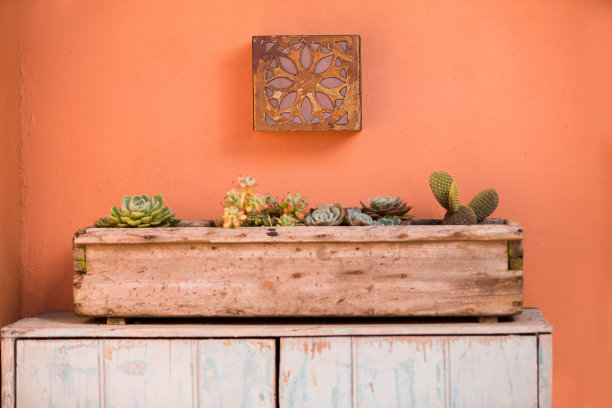 装饰锈铁灯图片下载