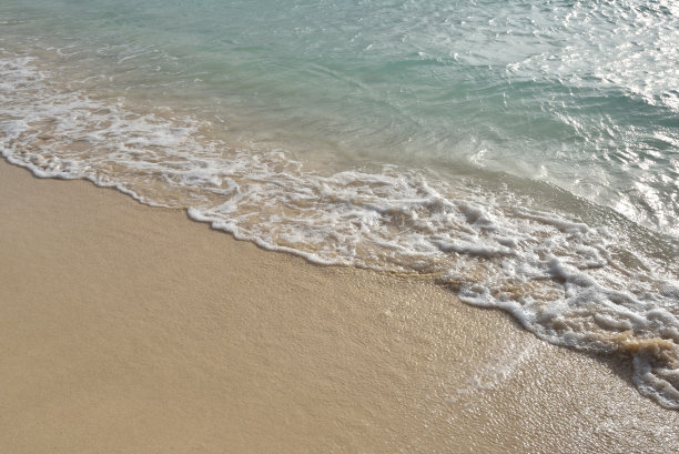 日本冲绳县宫古岛的热带海滩图片下载