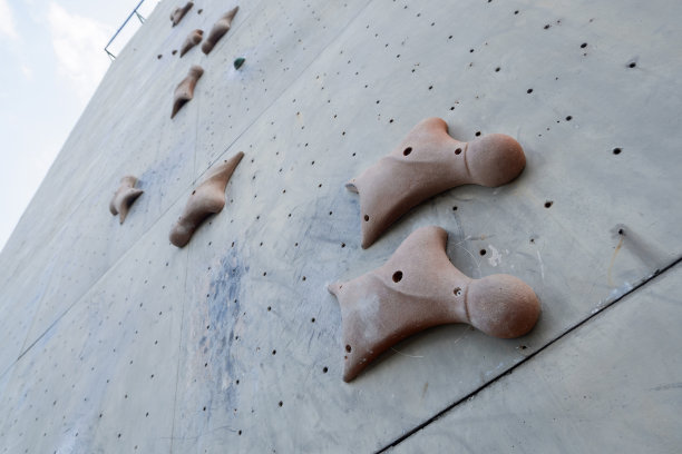 用于攀岩运动的人造岩石图片下载