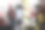 在节日装饰的办公室里建立团队关系图片下载