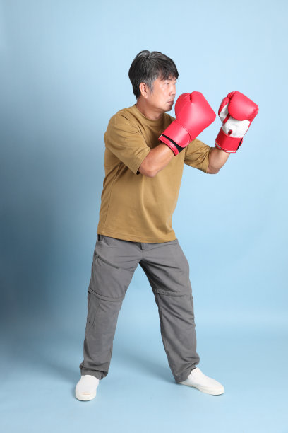 年老亚洲人图片下载